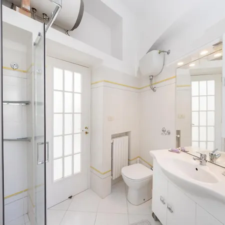 Caprigetaway - La Rosa Bianca Vakantiehuis Capri