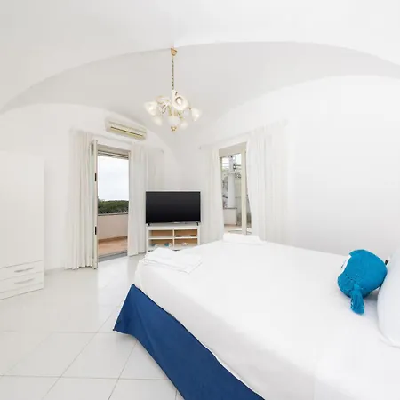 Caprigetaway - La Rosa Bianca Vakantiehuis Capri